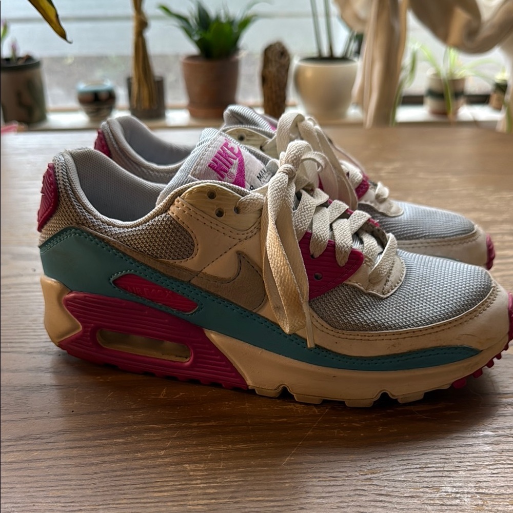Nike Air Max Sneakers in White, Pink, and Blue
